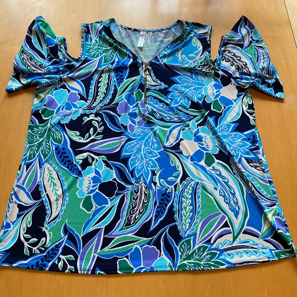 Perseption Women Blue and Green Floral Blouse - Picture 1 of 4
